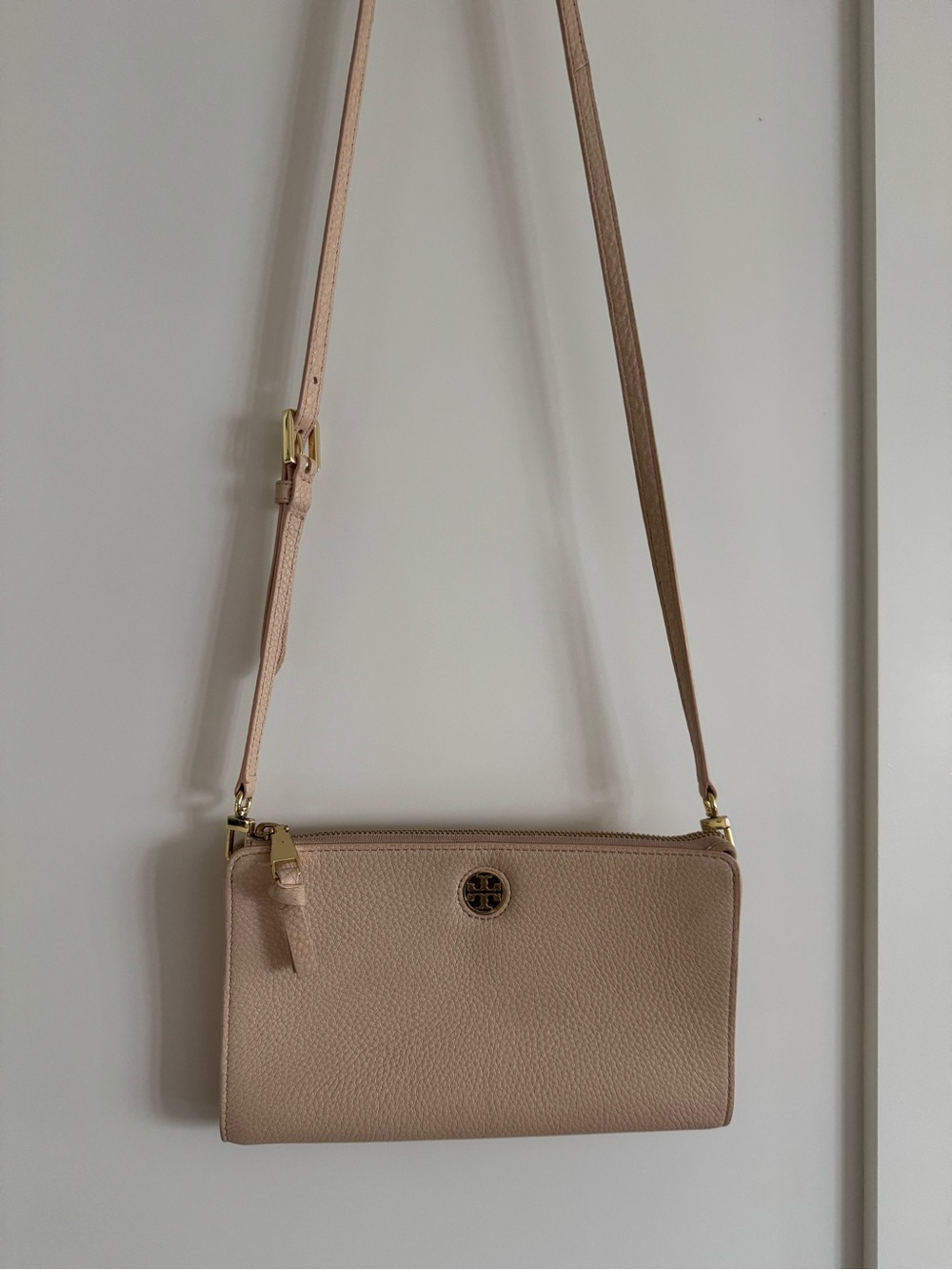 Tory Burch Blush Pebbled Leather Crossbody Wristlet